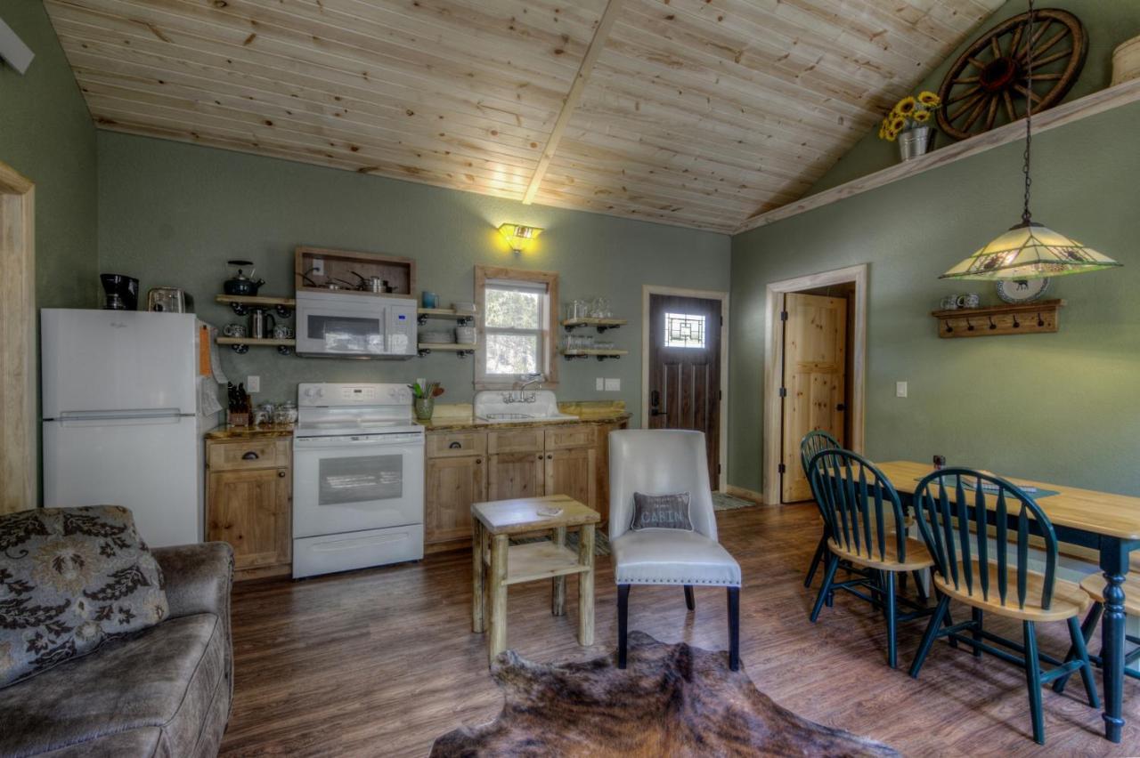 Вілла Yak Ridge Cabins And Farmstead By Mount Rushmore Кістон Екстер'єр фото